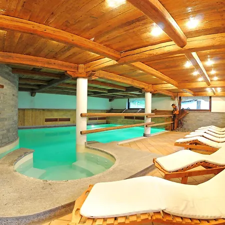 ホテル Jolanda Sport 4*