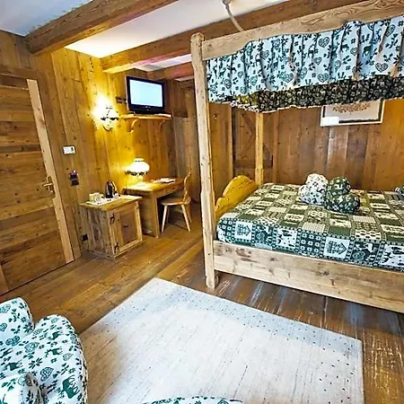 Jolanda Sport Hotel 4*