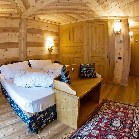 约兰达运动酒店 4*