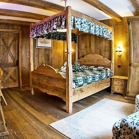 约兰达运动酒店