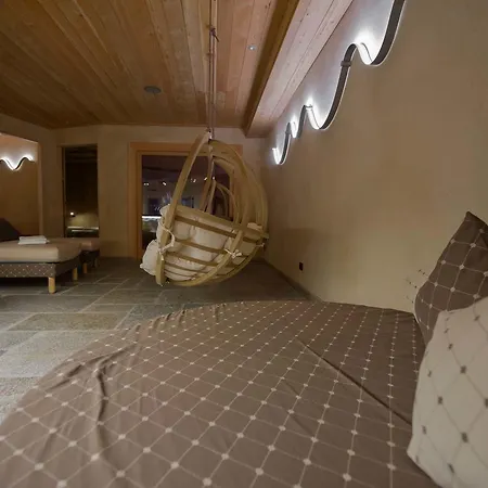 Jolanda Sport ホテル グレッソネイ・ラ・トリニテ