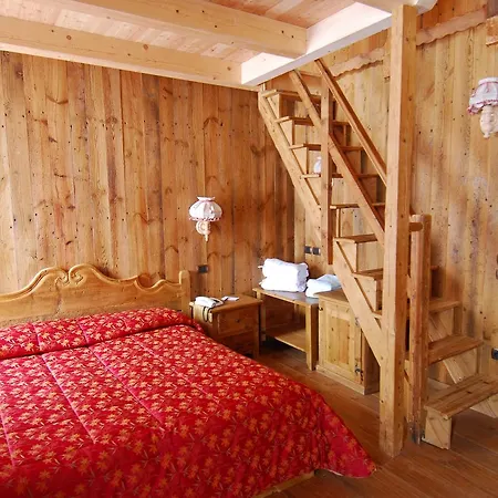 ホテル Jolanda Sport 4*