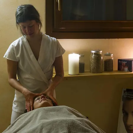 约兰达运动酒店 4* 格雷索拉特里尼泰