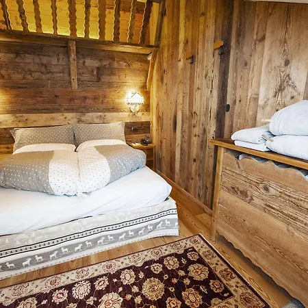 Jolanda Sport グレッソネイ・ラ・トリニテ