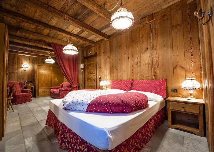 Hotel Jolanda Sport 4*